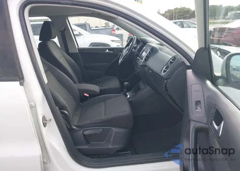 2015 Volkswagen Tiguan S z USA, uszkodzony, nr VIN WVGAV7AX3FW590545